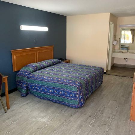 Guest Inn And Suites Houston Chambre photo
