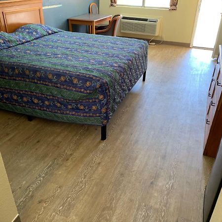 Guest Inn And Suites Houston Chambre photo