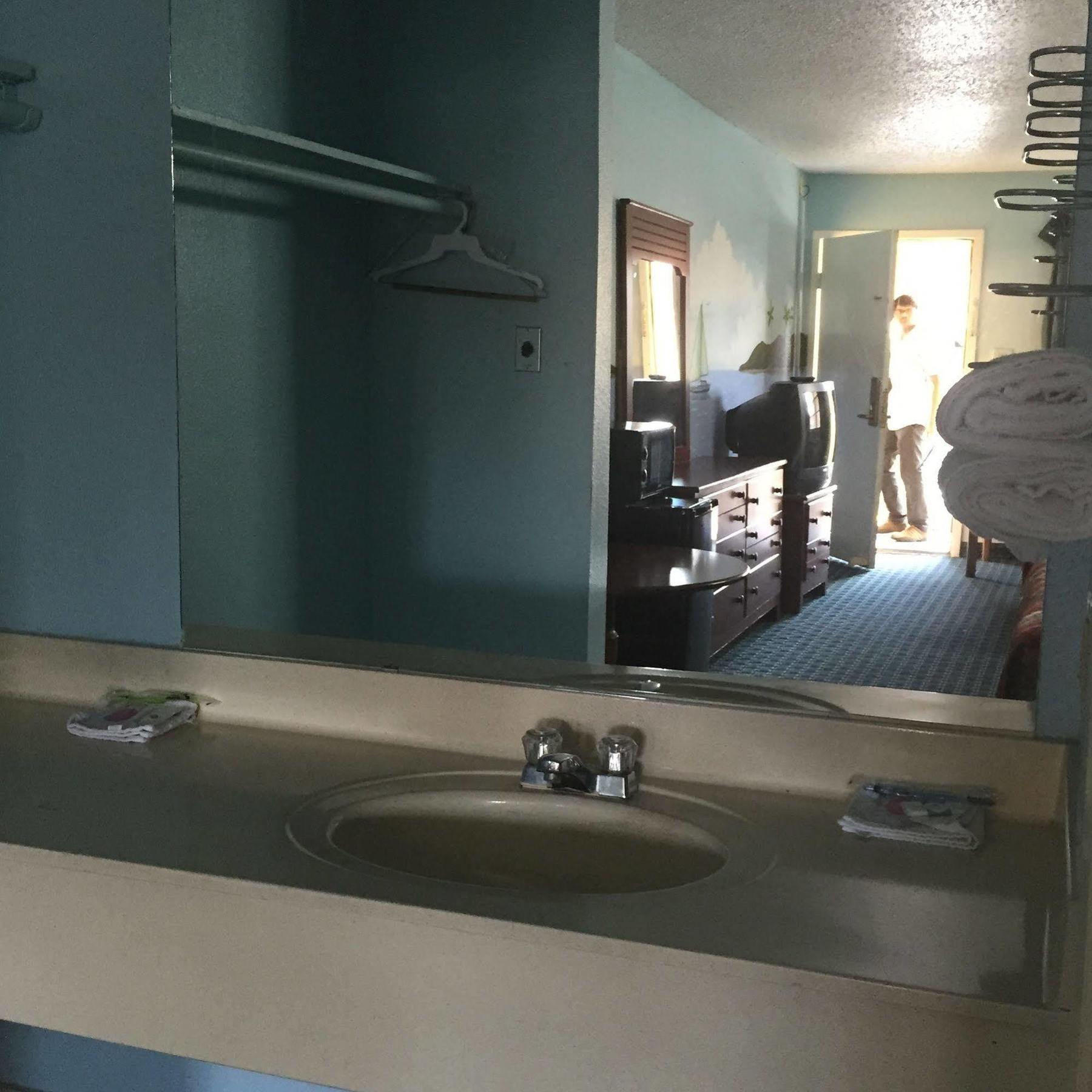 Guest Inn And Suites Houston Extérieur photo