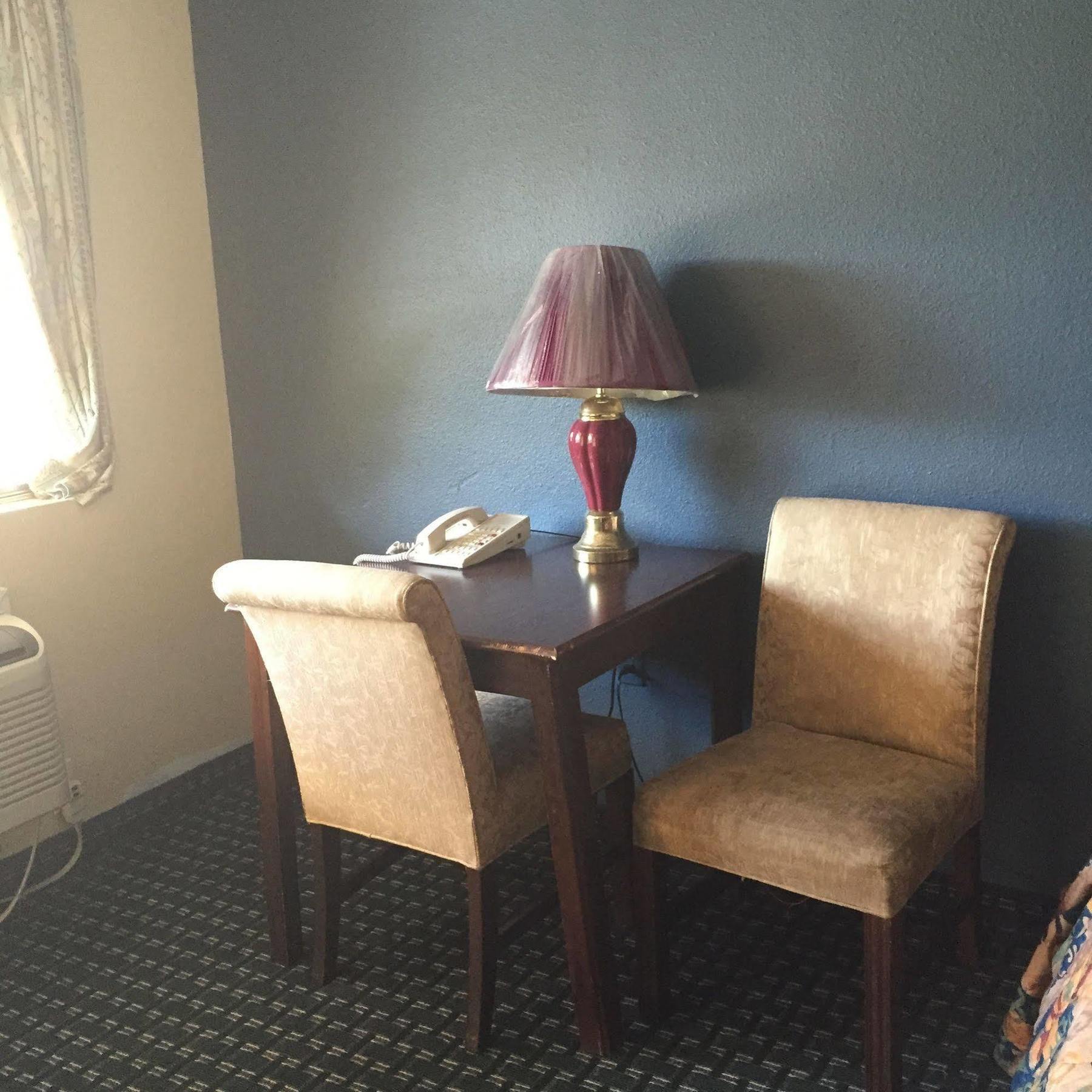 Guest Inn And Suites Houston Extérieur photo