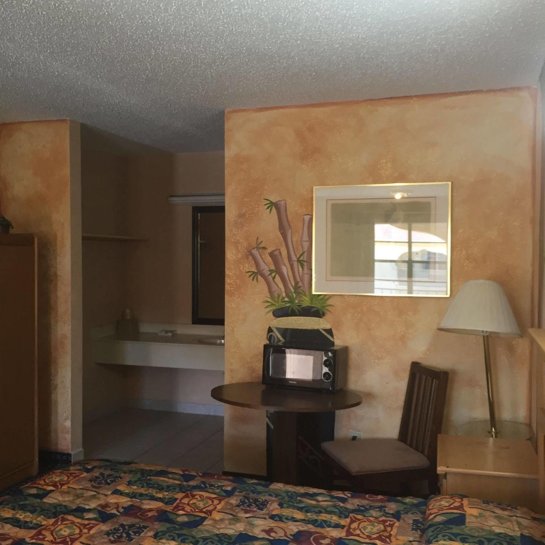 Guest Inn And Suites Houston Extérieur photo