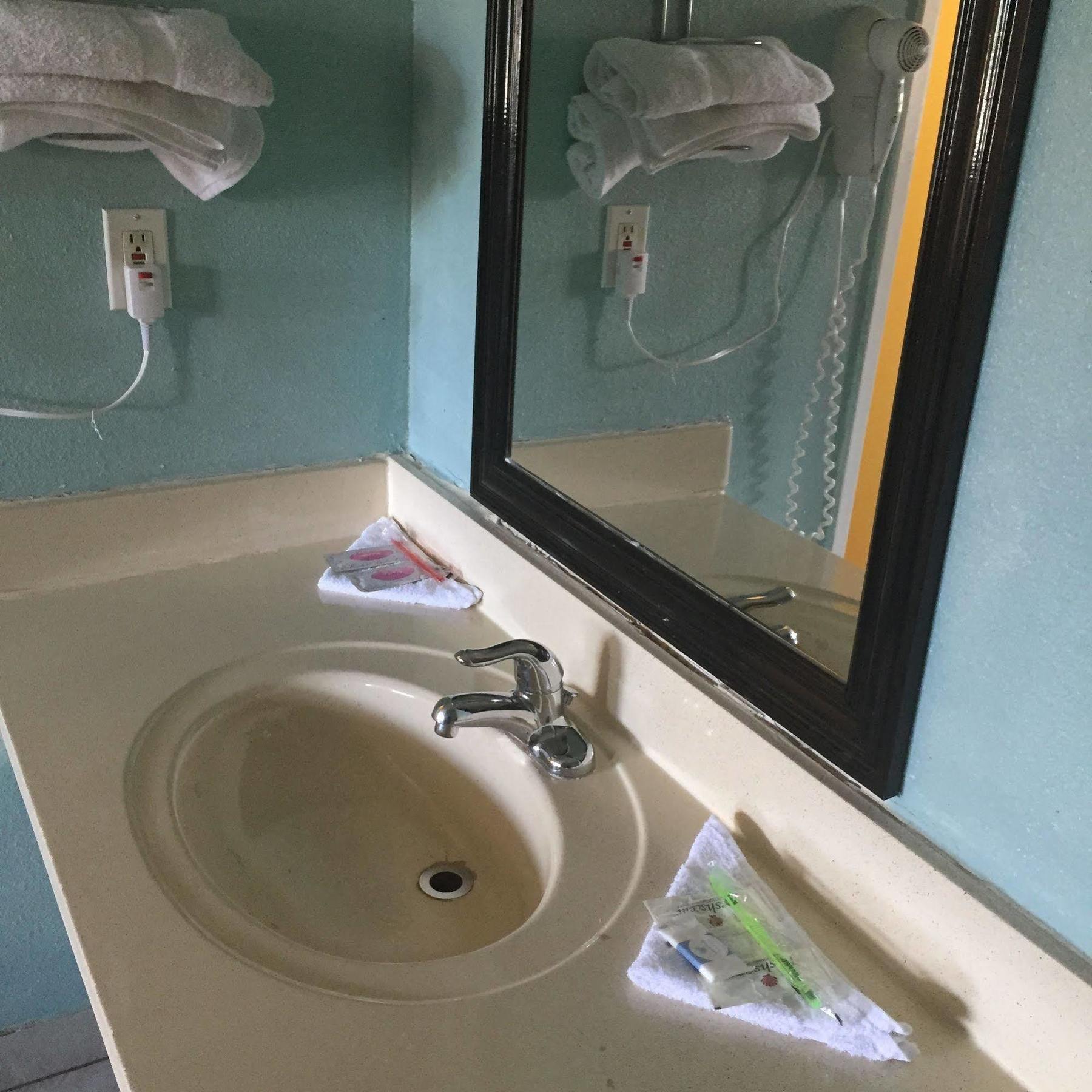 Guest Inn And Suites Houston Extérieur photo